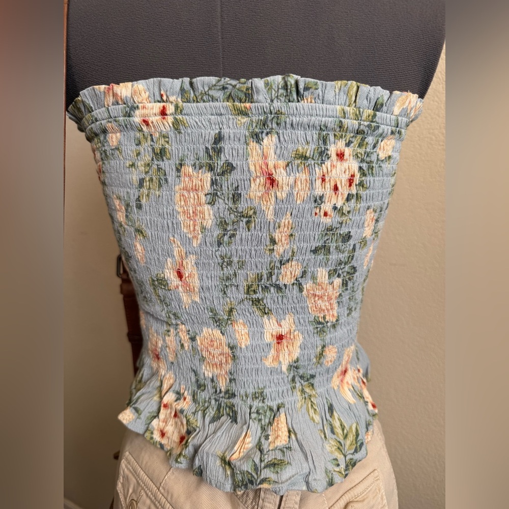 ARO Blue Grey Floral Smocked Button Tube Top Tank M - Picture 3 of 11